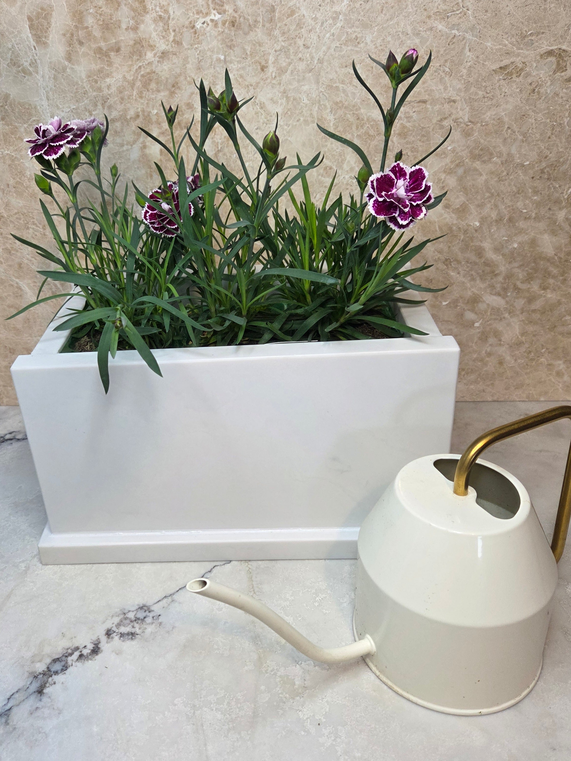Medium quartz stone garden/table/window sill planter