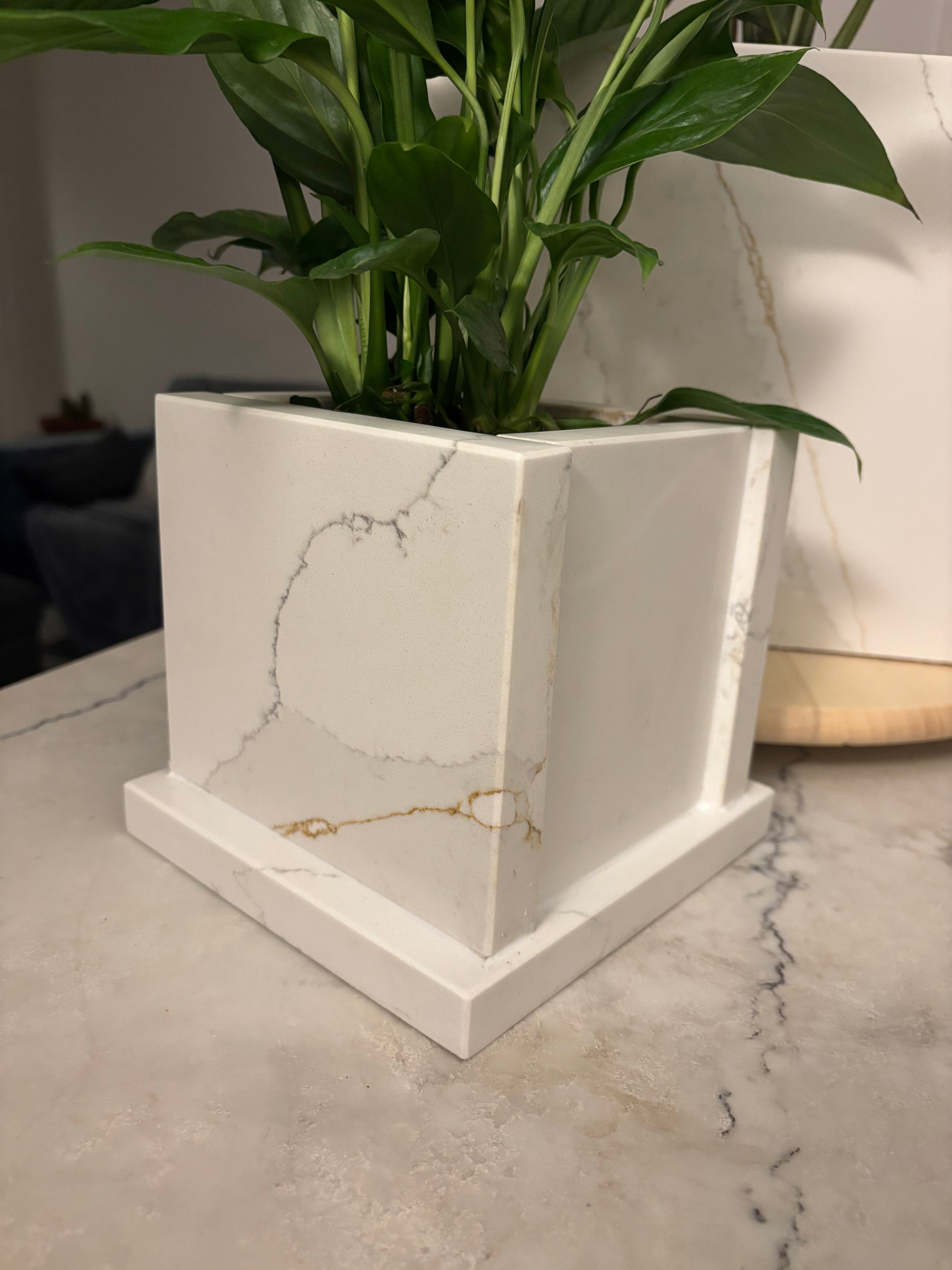 Calacatta Gold Quartz Stone table planter