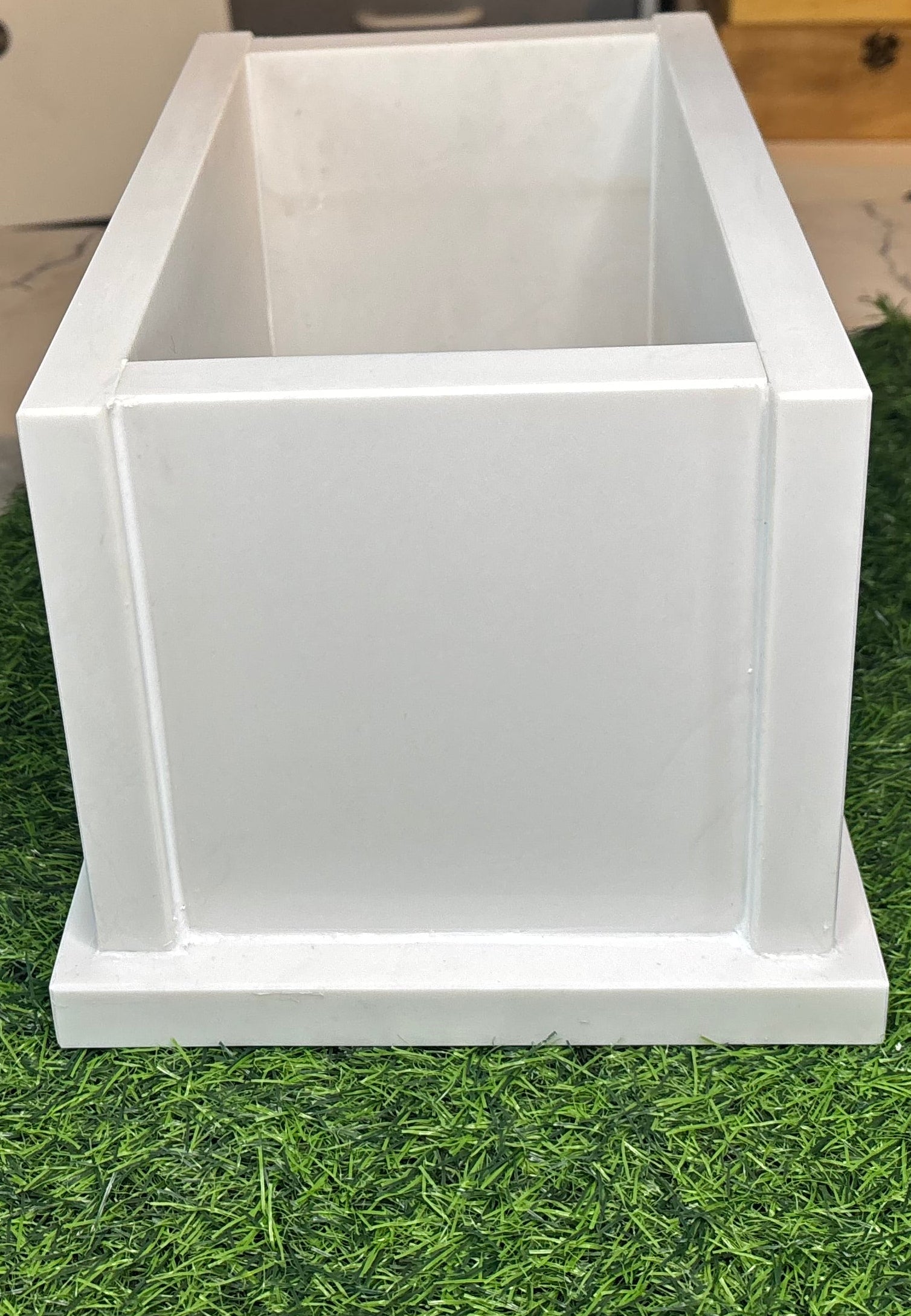 Medium quartz stone garden/table/window sill planter