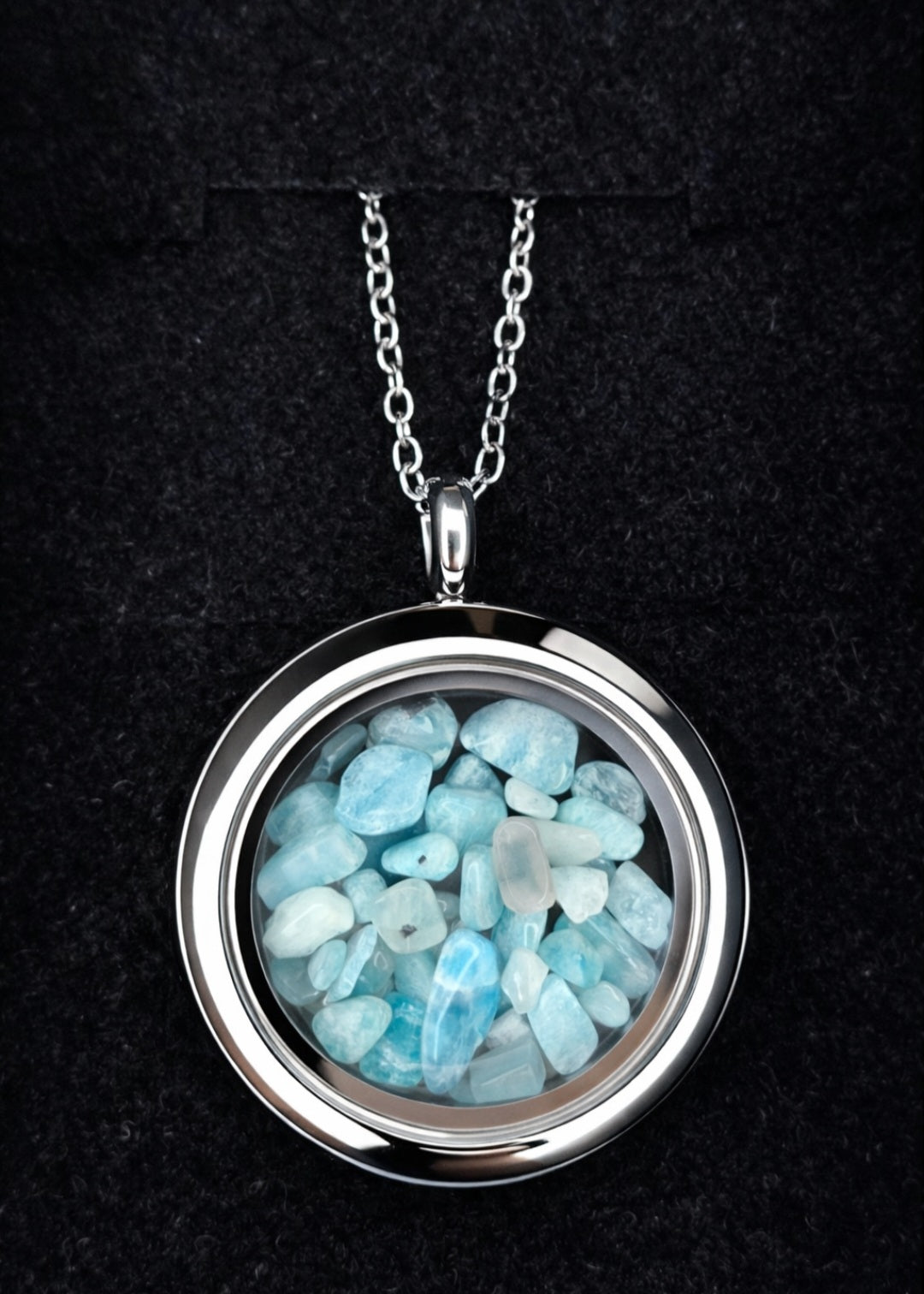Inner light crystal pendant