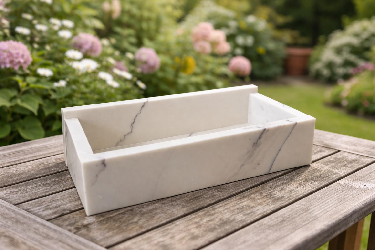Luxury quartz display planter